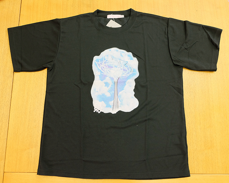 黑色T-shirt